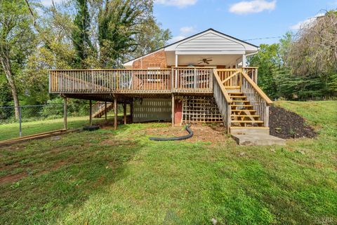 Tiny photo for 1034 Oakmont Circle Cir, Lynchburg, VA 24502 (MLS # 362418)