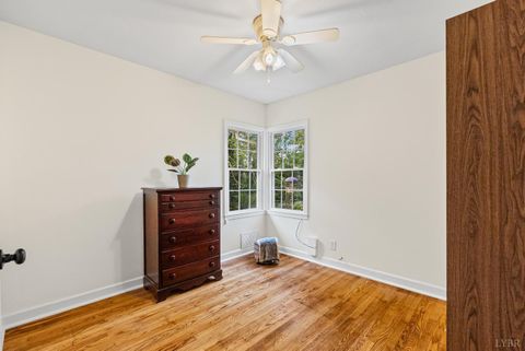 Tiny photo for 1034 Oakmont Circle Cir, Lynchburg, VA 24502 (MLS # 362418)