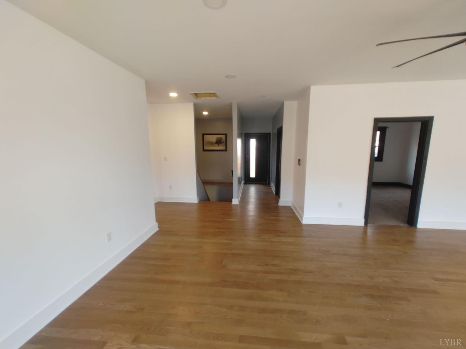 Goode, Virginia 24556, United States, 3 Bedrooms Bedrooms, ,3 BathroomsBathrooms,Residential,Active,77206