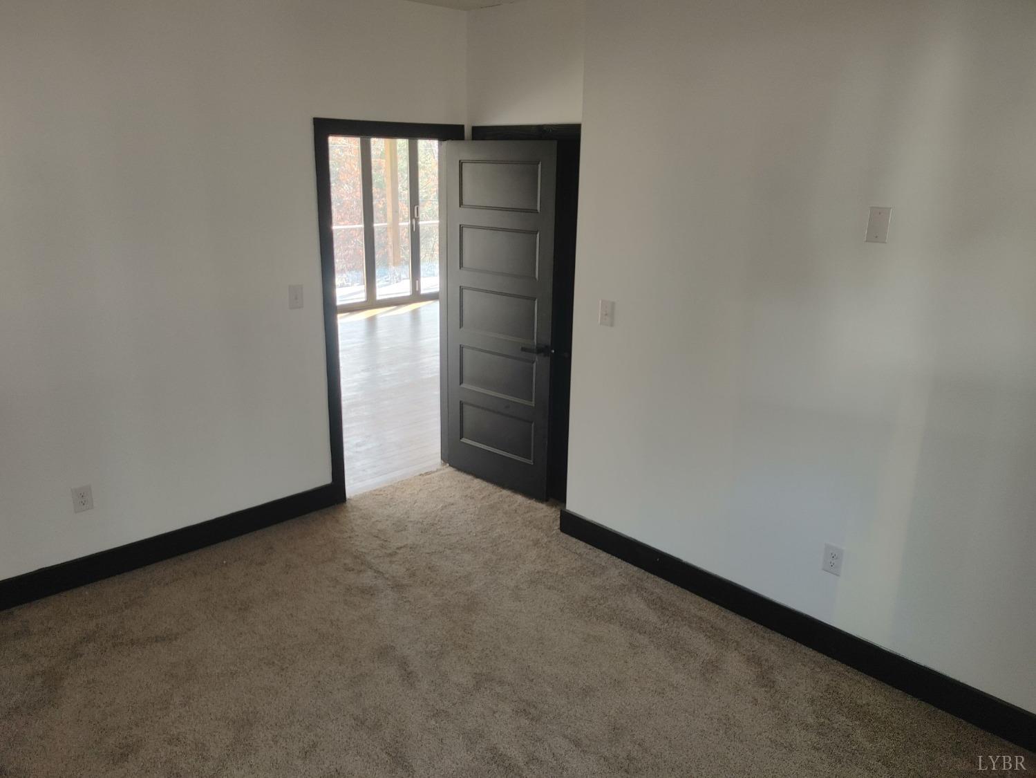 8915 Charlemont Road, Goode, Virginia image 37