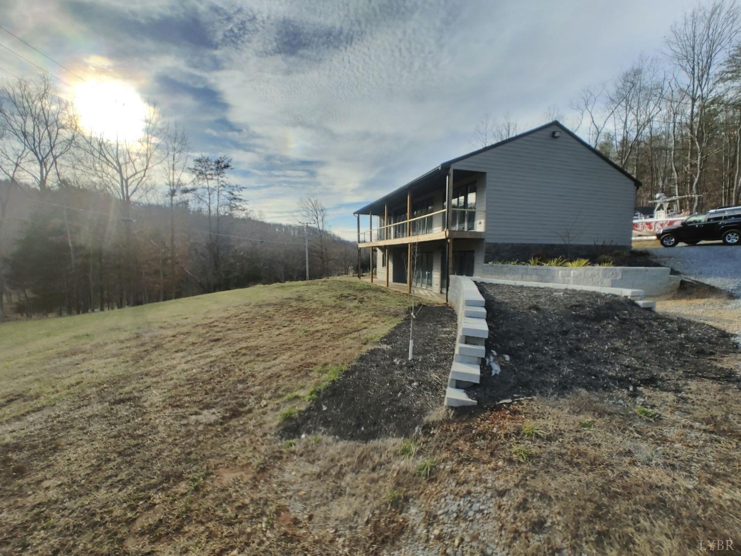 Goode, Virginia 24556, United States, 3 Bedrooms Bedrooms, ,3 BathroomsBathrooms,Residential,Active,77206
