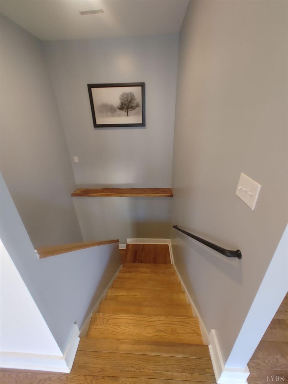 Goode, Virginia 24556, United States, 3 Bedrooms Bedrooms, ,3 BathroomsBathrooms,Residential,Active,77206