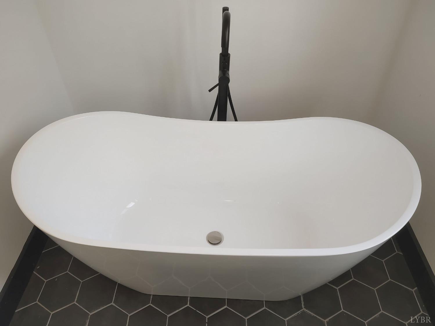 Goode, Virginia 24556, United States, 3 Bedrooms Bedrooms, ,3 BathroomsBathrooms,Residential,Active,77206