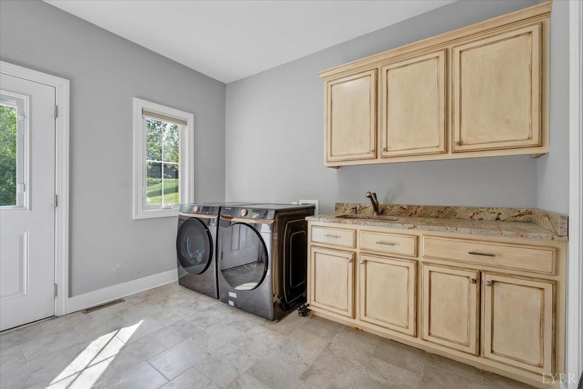 1037 Deer Hollow Road, Forest, Virginia image 38