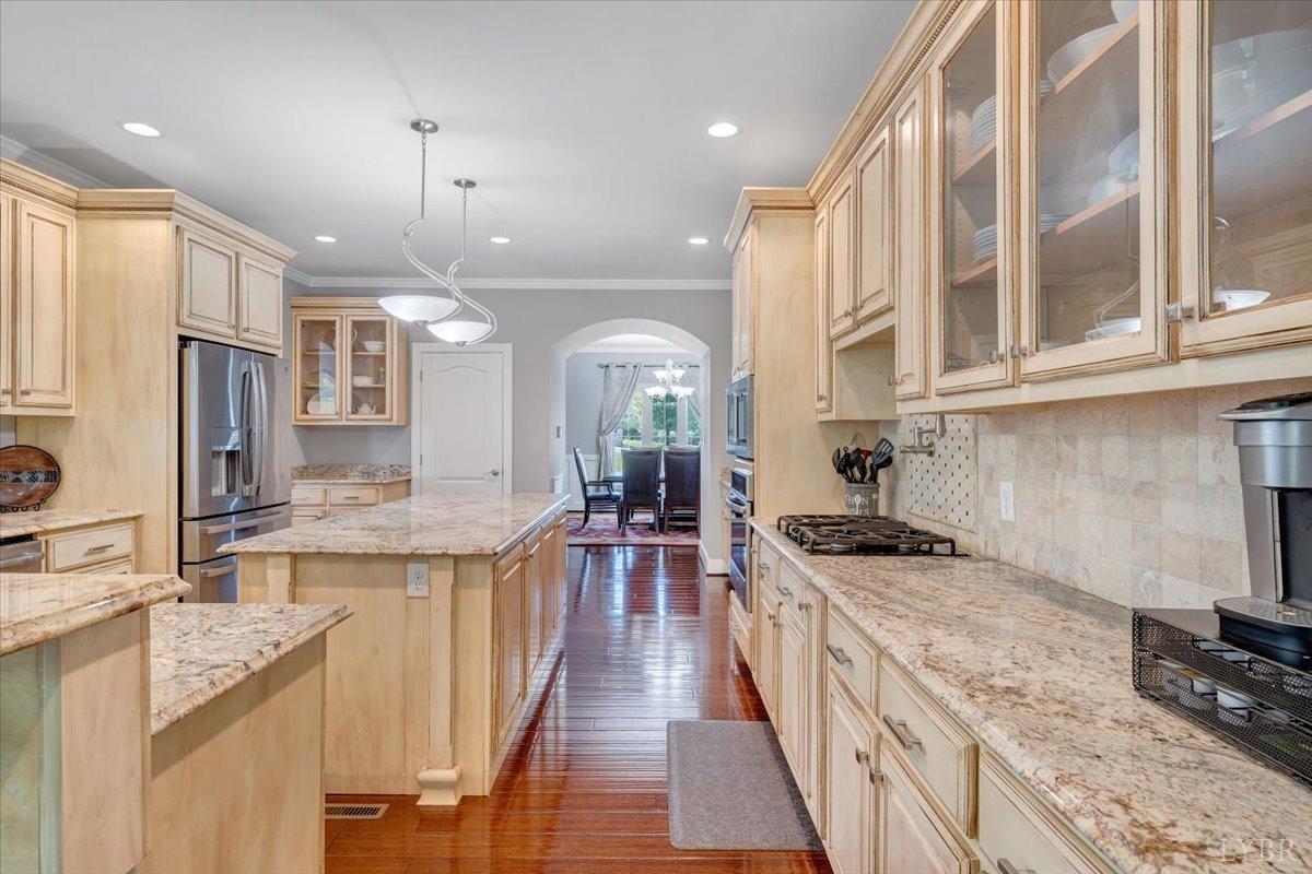 1037 Deer Hollow Road, Forest, Virginia image 17