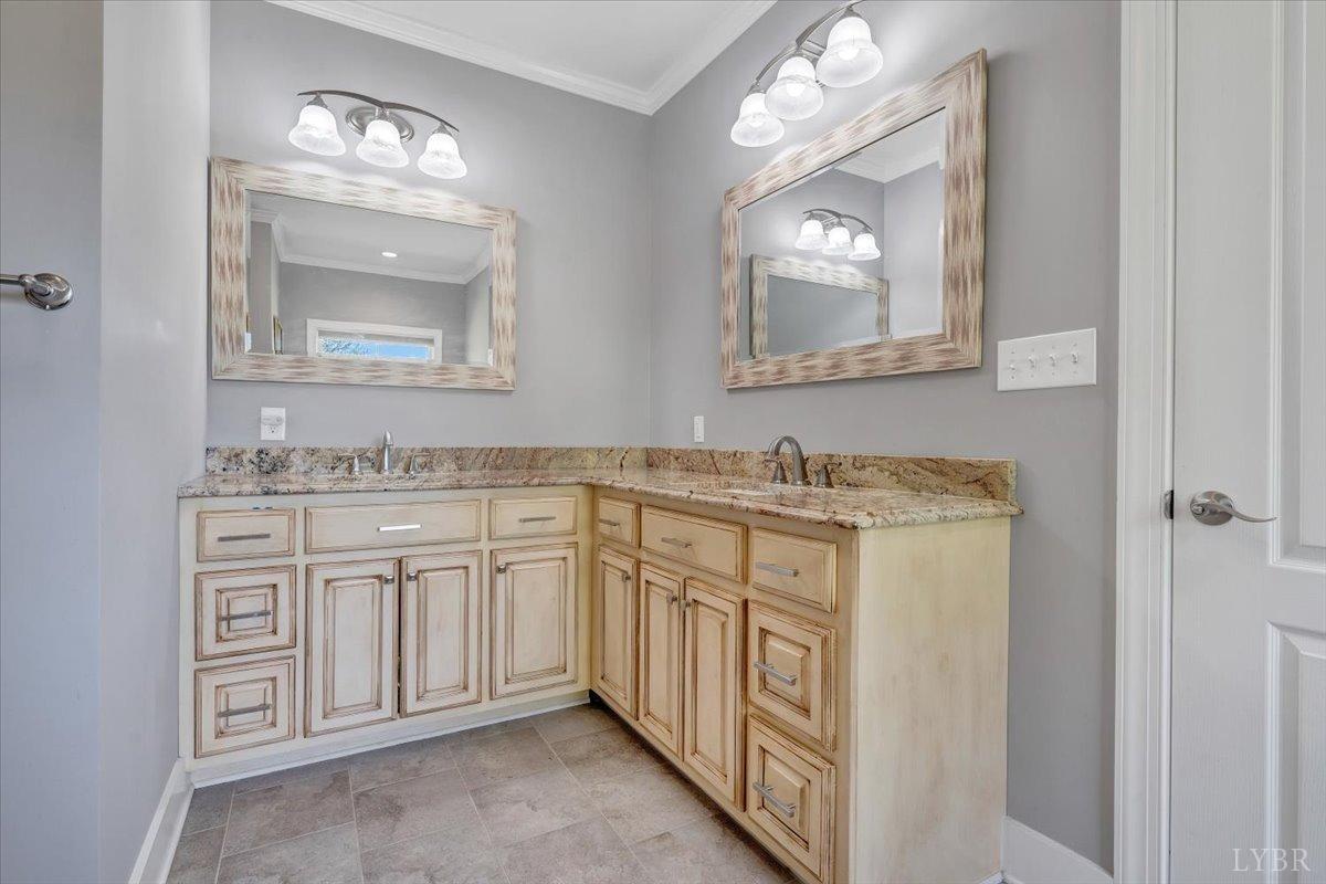 1037 Deer Hollow Road, Forest, Virginia image 30
