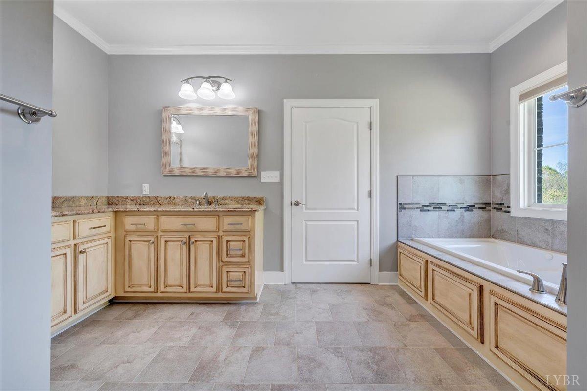 1037 Deer Hollow Road, Forest, Virginia image 33