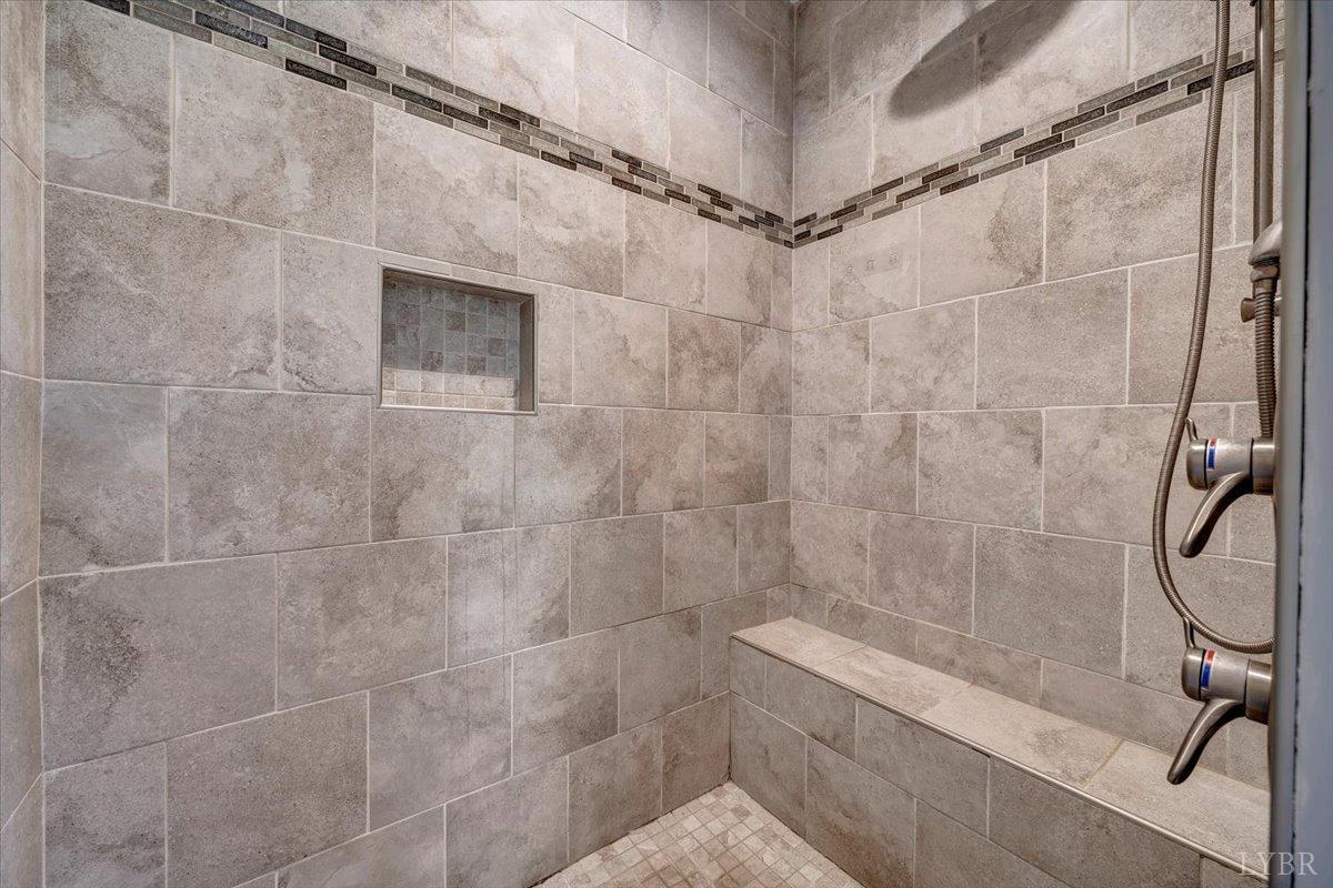 1037 Deer Hollow Road, Forest, Virginia image 34