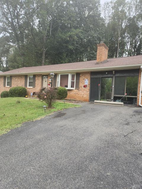 Tiny photo for 155 Wellington Drive, Lynchburg, VA 24502 (MLS # 362491)