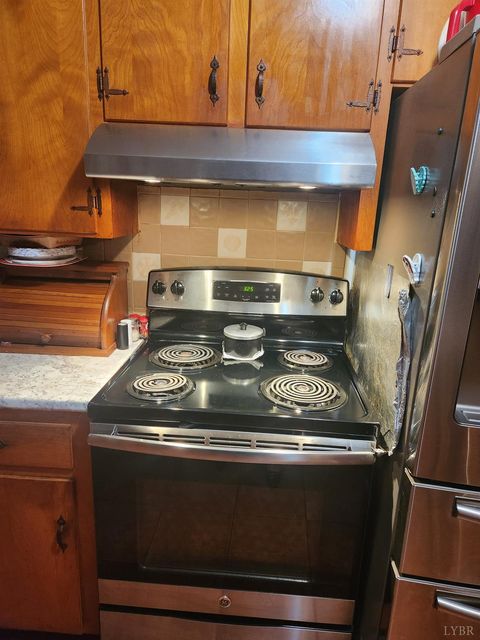 Tiny photo for 155 Wellington Drive, Lynchburg, VA 24502 (MLS # 362491)