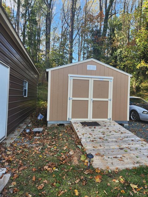 Tiny photo for 155 Wellington Drive, Lynchburg, VA 24502 (MLS # 362491)