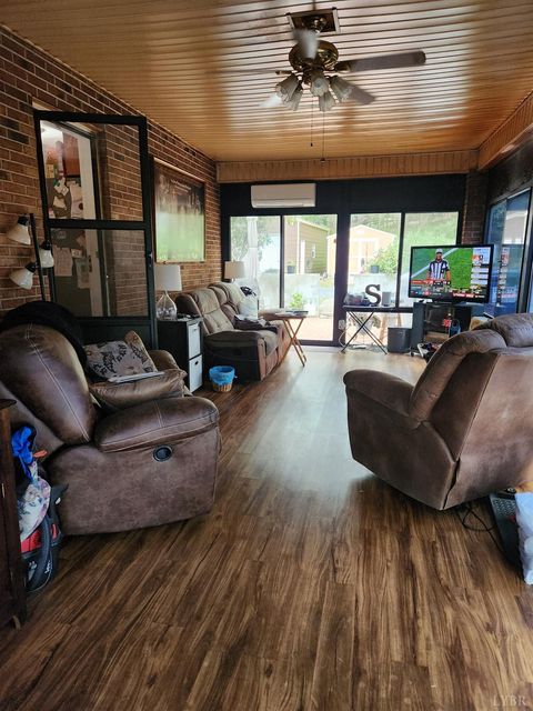 Tiny photo for 155 Wellington Drive, Lynchburg, VA 24502 (MLS # 362491)