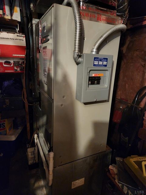 Tiny photo for 155 Wellington Drive, Lynchburg, VA 24502 (MLS # 362491)