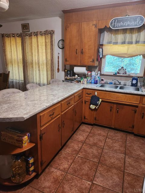 Tiny photo for 155 Wellington Drive, Lynchburg, VA 24502 (MLS # 362491)