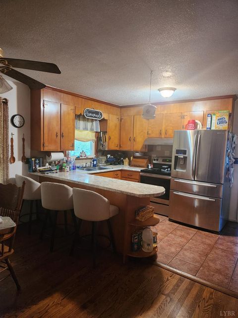 Tiny photo for 155 Wellington Drive, Lynchburg, VA 24502 (MLS # 362491)