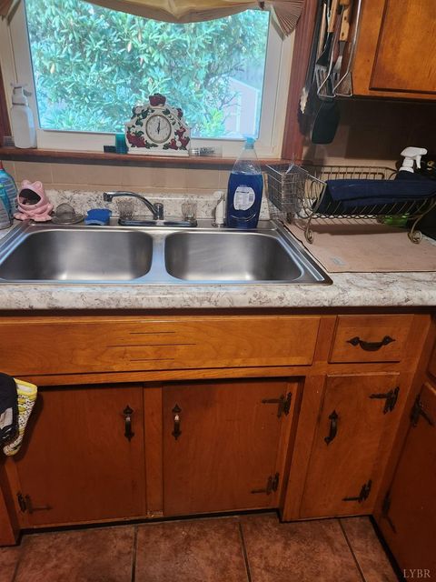 Tiny photo for 155 Wellington Drive, Lynchburg, VA 24502 (MLS # 362491)