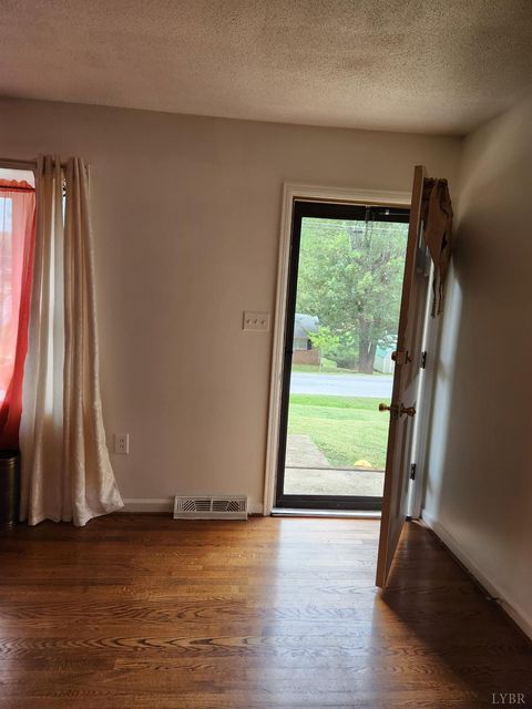 Tiny photo for 155 Wellington Drive, Lynchburg, VA 24502 (MLS # 362491)