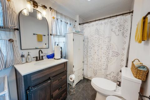 Tiny photo for 301 Oakridge Boulevard, Lynchburg, VA 24502 (MLS # 363019)