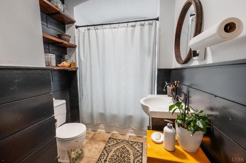 Tiny photo for 301 Oakridge Boulevard, Lynchburg, VA 24502 (MLS # 363019)