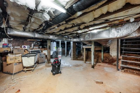 Tiny photo for 301 Oakridge Boulevard, Lynchburg, VA 24502 (MLS # 363019)