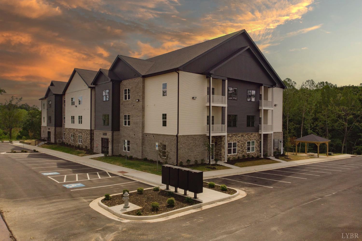 128 Brenleigh Court #108, Lynchburg, Virginia image 2
