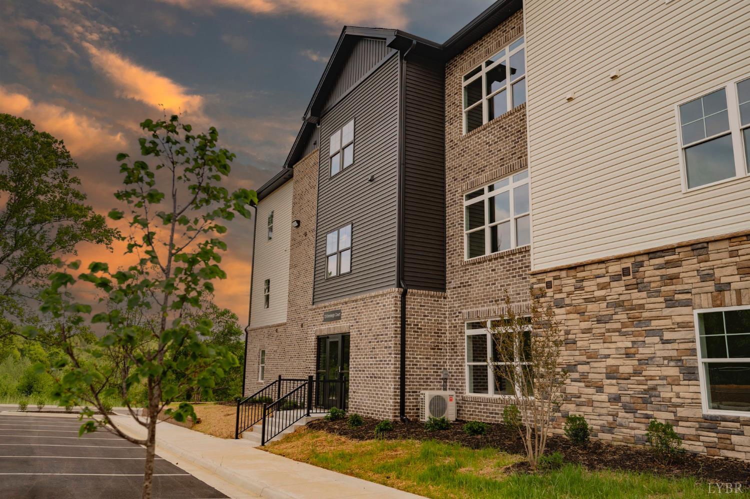 128 Brenleigh Court #108, Lynchburg, Virginia image 1