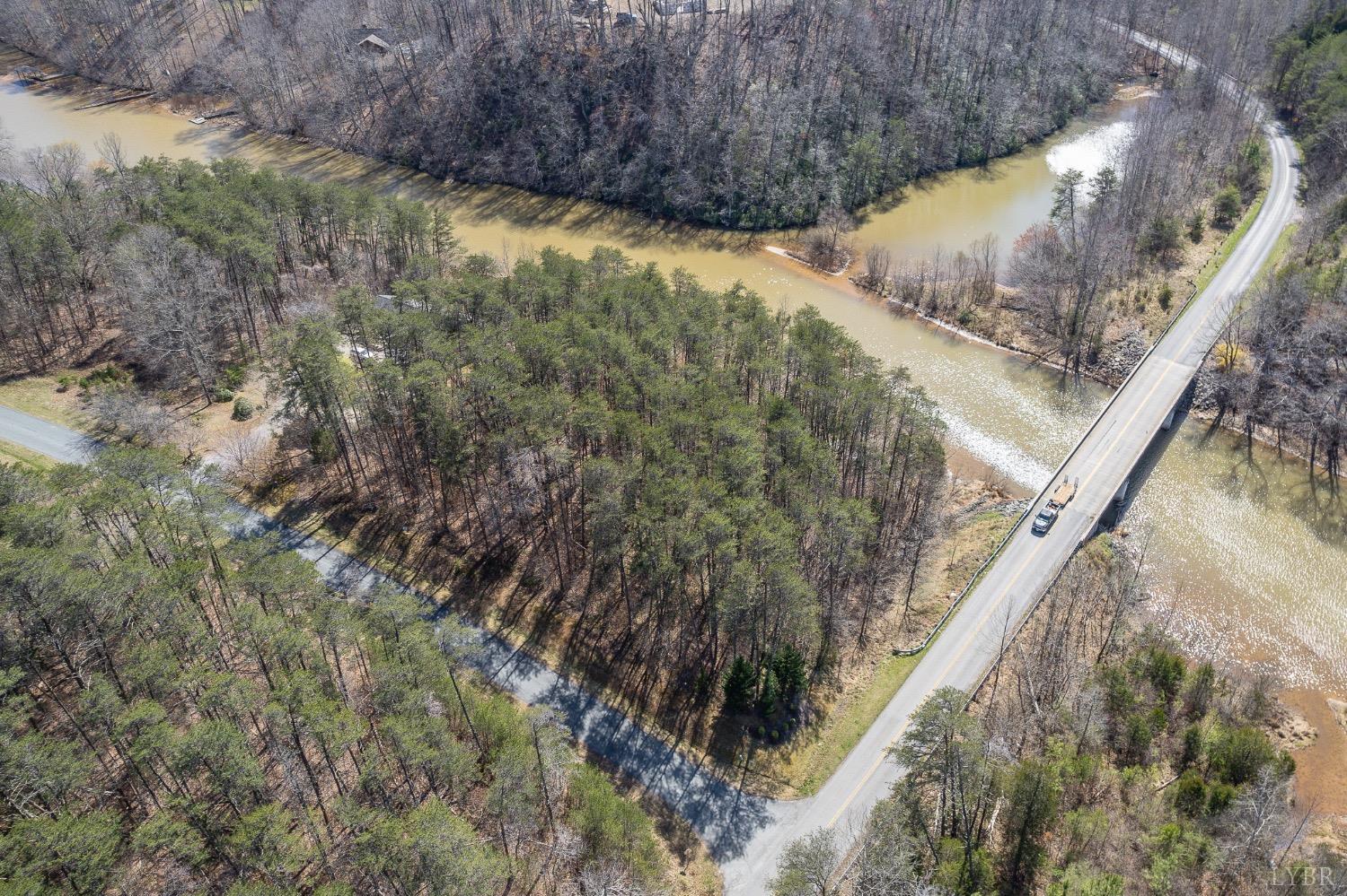 Inlet Drive, Wirtz, Virginia image 5