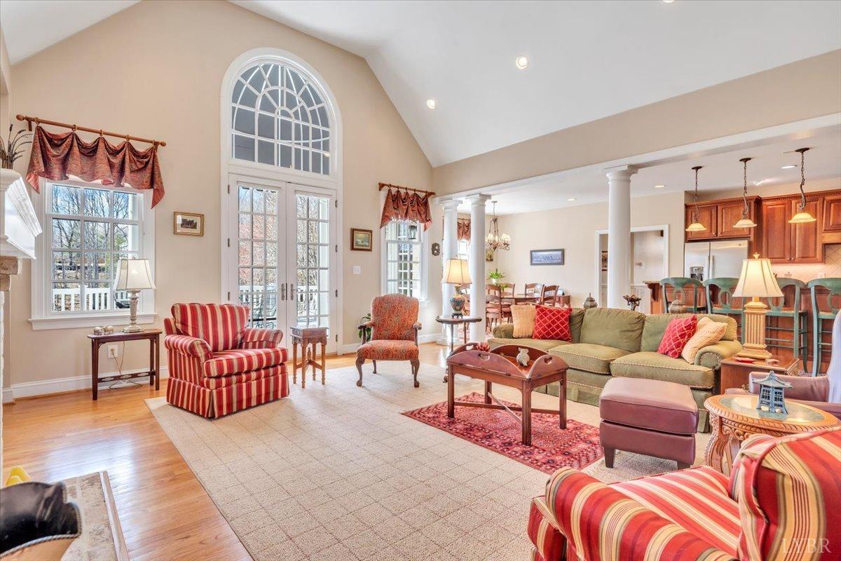 Lynchburg, Virginia 24503, United States, 4 Bedrooms Bedrooms, ,5 BathroomsBathrooms,Residential,Active,86838