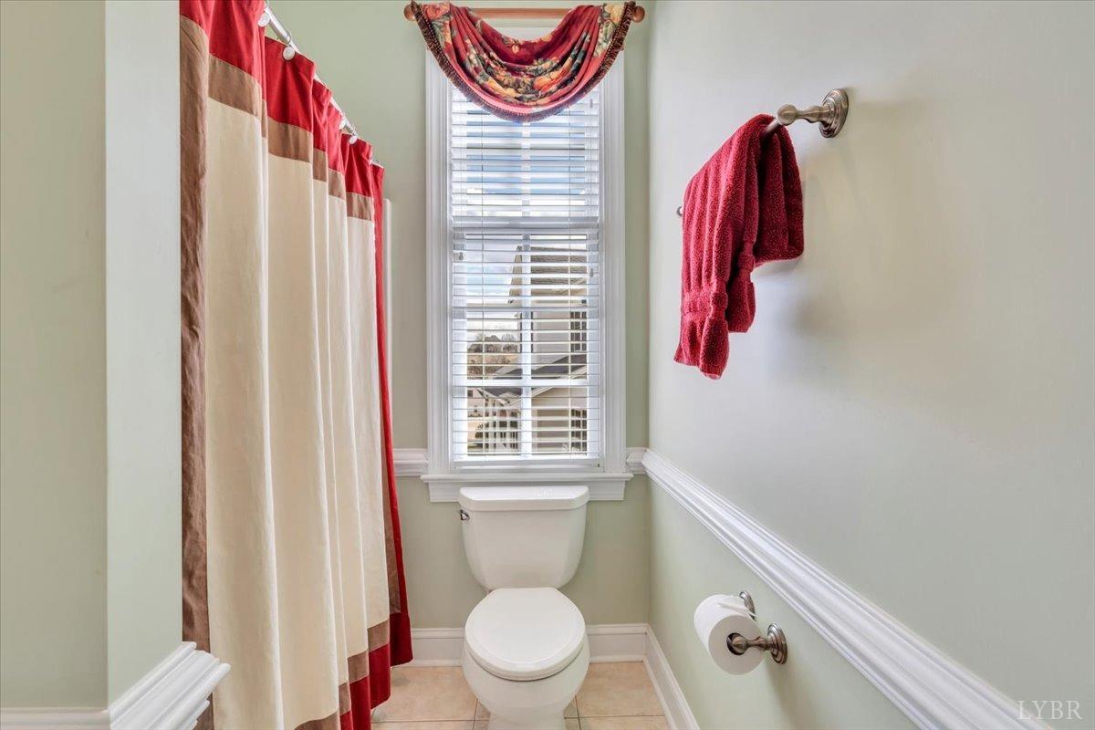 Lynchburg, Virginia 24503, United States, 4 Bedrooms Bedrooms, ,5 BathroomsBathrooms,Residential,Active,86838