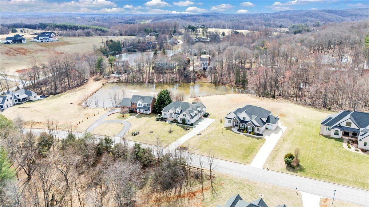 Lynchburg, Virginia 24503, United States, 4 Bedrooms Bedrooms, ,5 BathroomsBathrooms,Residential,Active,86838