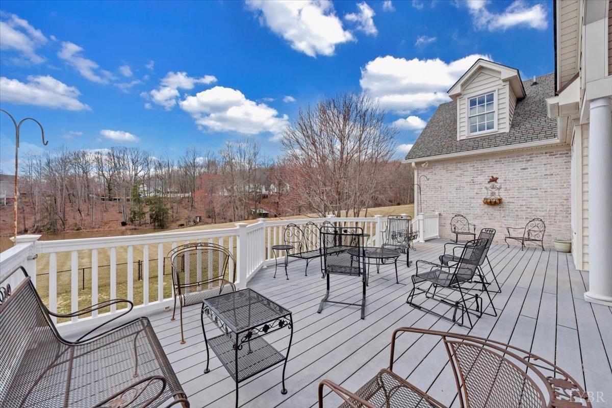 Lynchburg, Virginia 24503, United States, 4 Bedrooms Bedrooms, ,5 BathroomsBathrooms,Residential,Active,86838