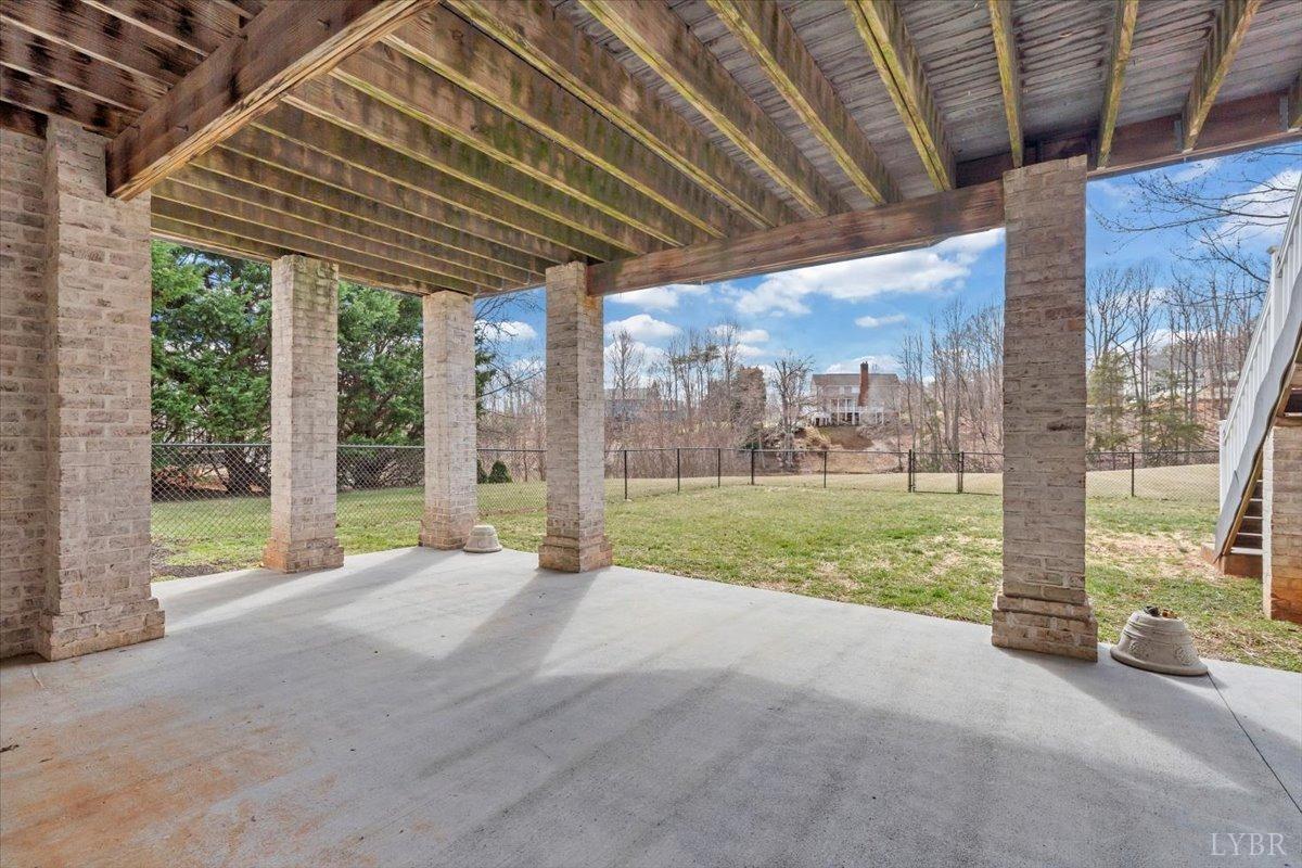 Lynchburg, Virginia 24503, United States, 4 Bedrooms Bedrooms, ,5 BathroomsBathrooms,Residential,Active,86838