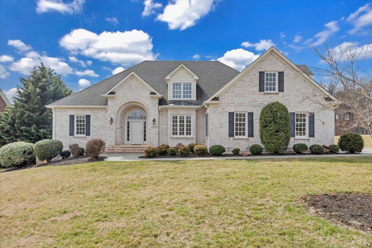 Lynchburg, Virginia 24503, United States, 4 Bedrooms Bedrooms, ,5 BathroomsBathrooms,Residential,Active,86838