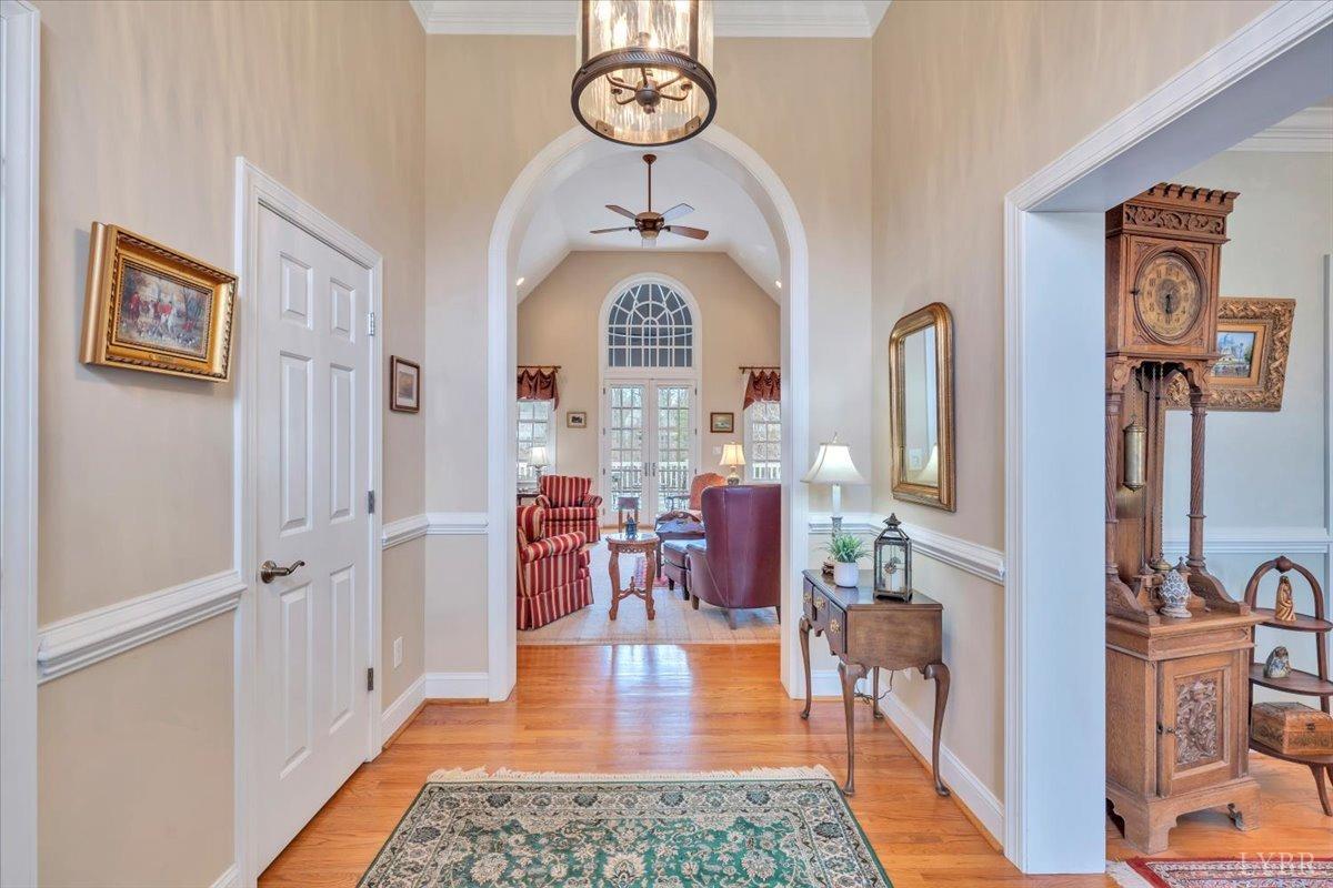 Lynchburg, Virginia 24503, United States, 4 Bedrooms Bedrooms, ,5 BathroomsBathrooms,Residential,Active,86838