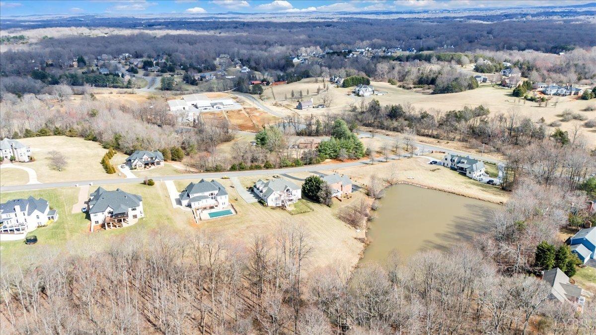 Lynchburg, Virginia 24503, United States, 4 Bedrooms Bedrooms, ,5 BathroomsBathrooms,Residential,Active,86838