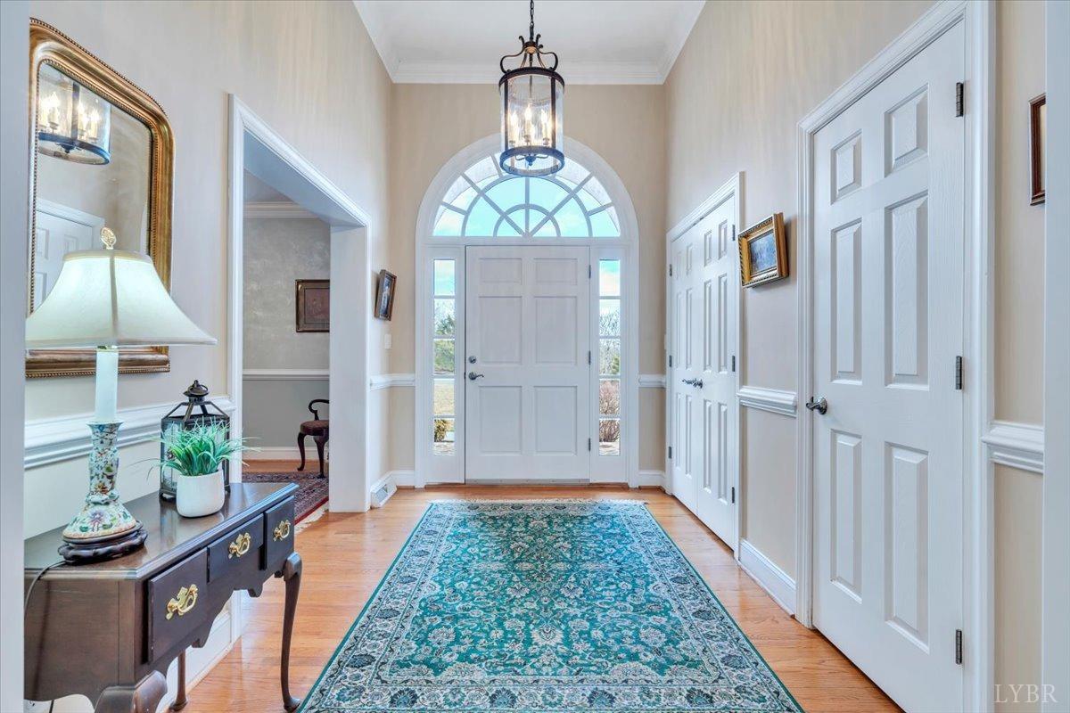 Lynchburg, Virginia 24503, United States, 4 Bedrooms Bedrooms, ,5 BathroomsBathrooms,Residential,Active,86838