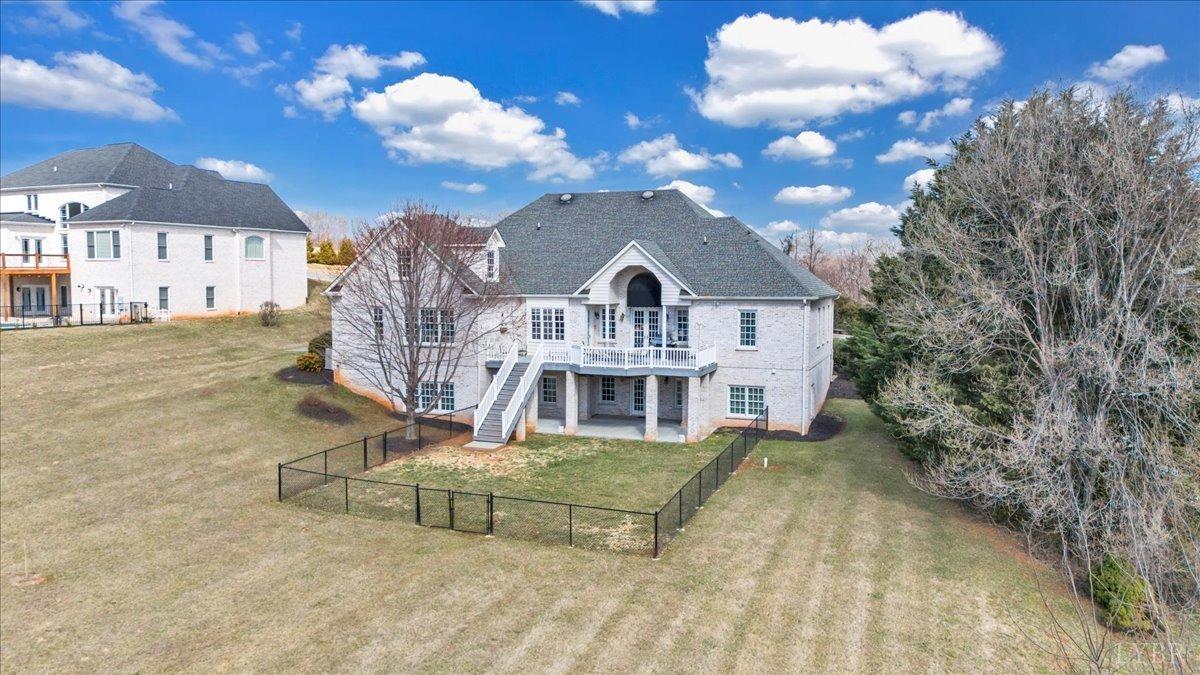 Lynchburg, Virginia 24503, United States, 4 Bedrooms Bedrooms, ,5 BathroomsBathrooms,Residential,Active,86838