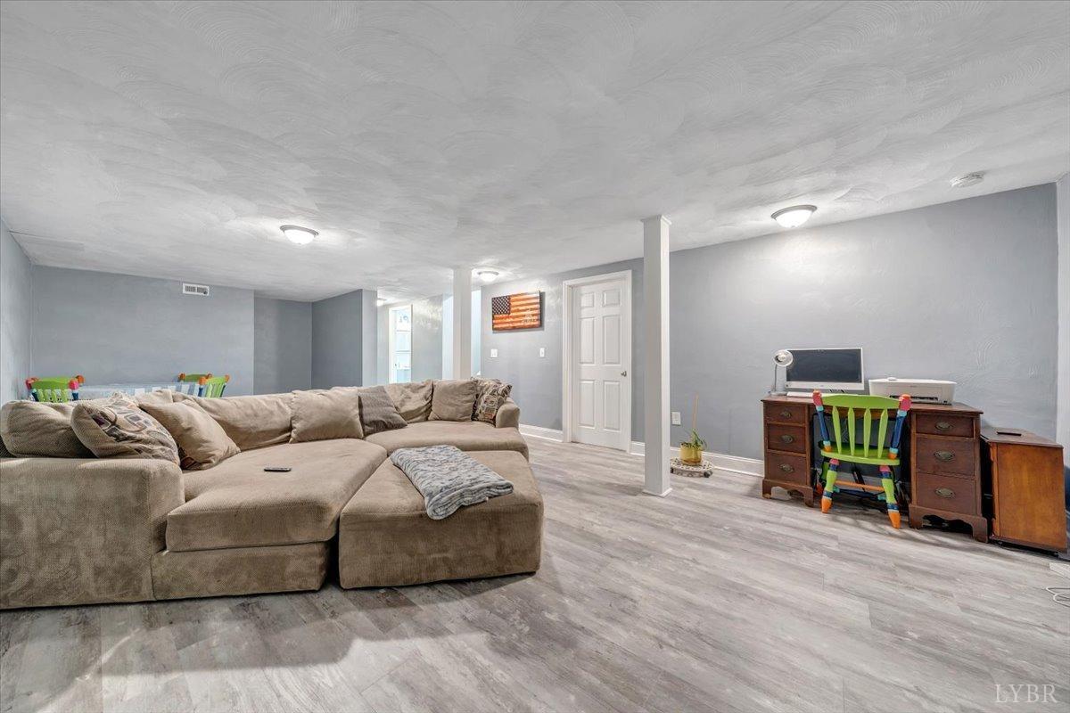 76 Lakeland Circle, Troutville, Virginia image 31