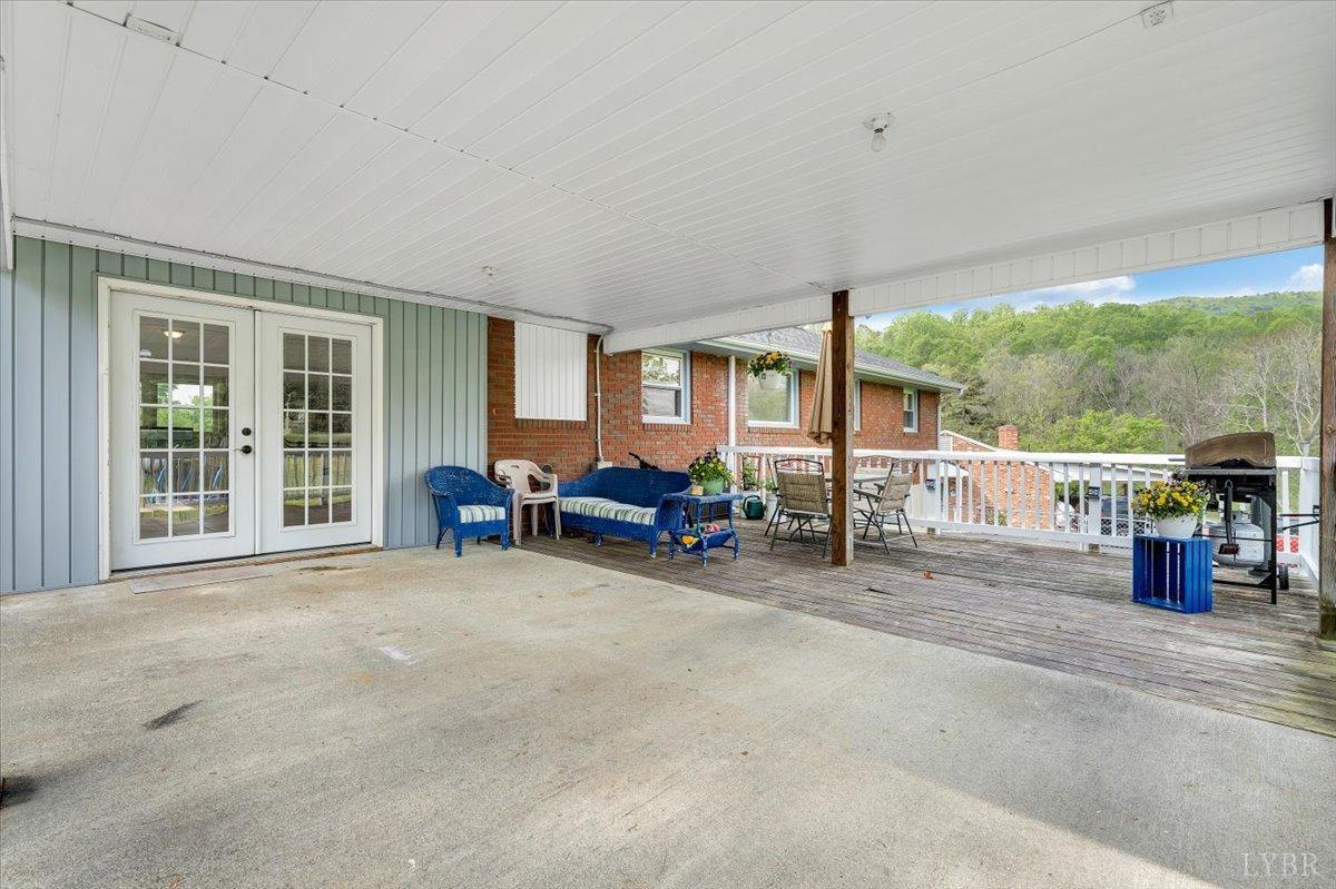 76 Lakeland Circle, Troutville, Virginia image 40