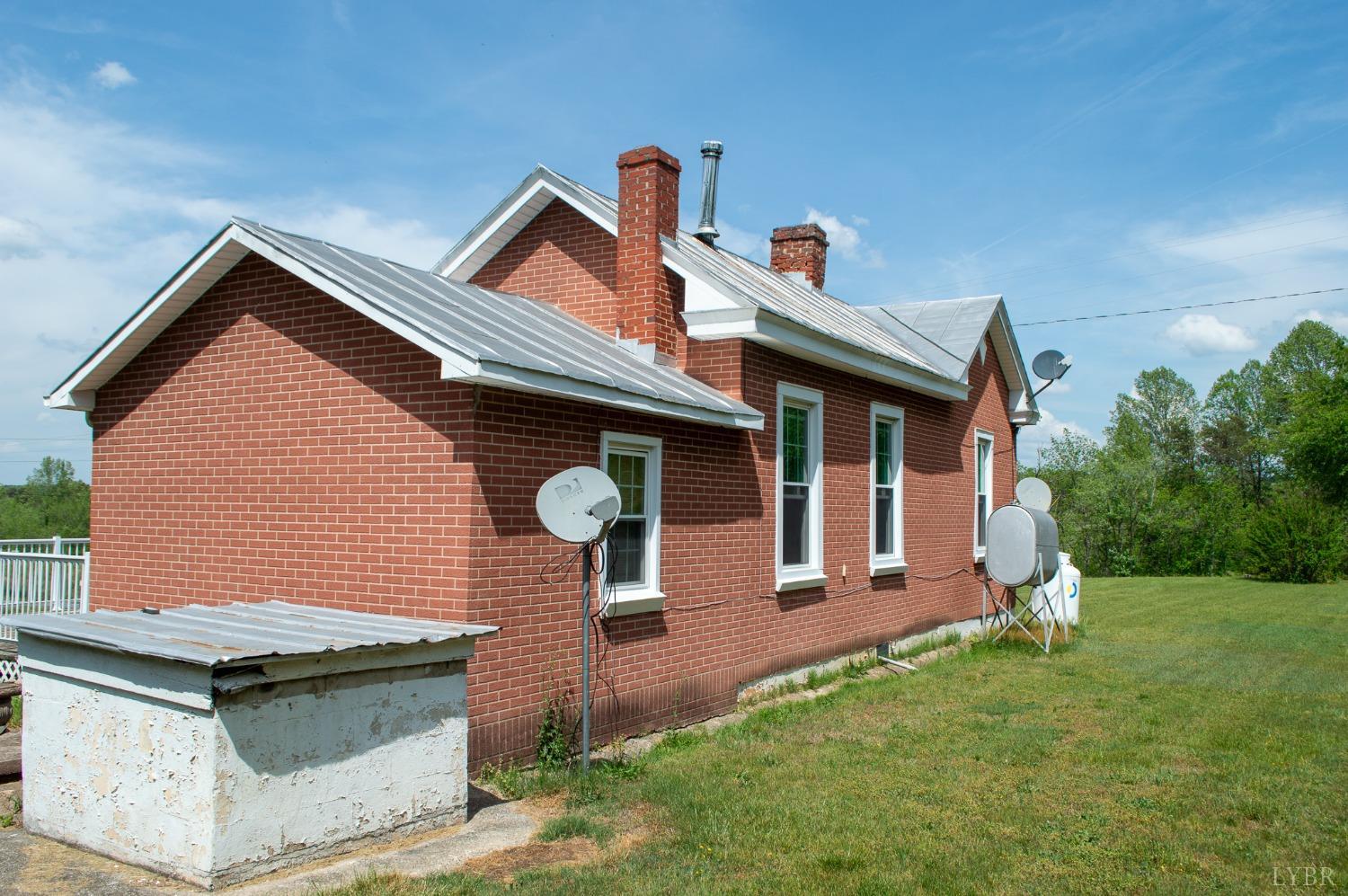 3129 Derby Road, Gretna, Virginia image 4