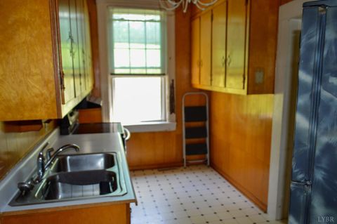 Tiny photo for 3129 Derby Road, Gretna, VA 24557 (MLS # 358997)