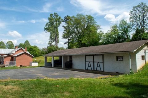 Tiny photo for 3129 Derby Road, Gretna, VA 24557 (MLS # 358997)