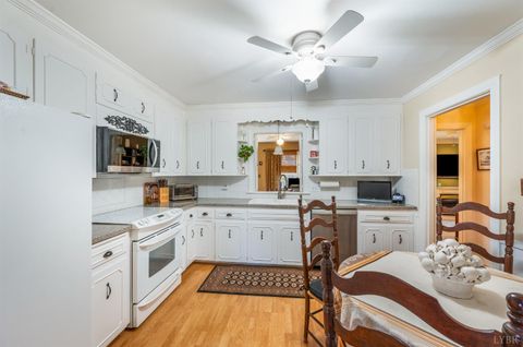 Tiny photo for 3853 Peakland Place, Lynchburg, VA 24503 (MLS # 365154)