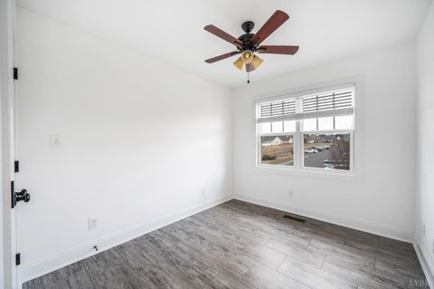 Tiny photo for 207 Capstone Drive, Lynchburg, VA 24502 (MLS # 364577)