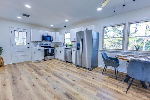 Tiny photo for 285 Morningside Drive, Appomattox, VA 24522 (MLS # 362550)