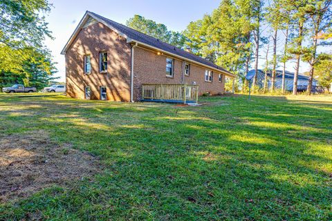 Tiny photo for 285 Morningside Drive, Appomattox, VA 24522 (MLS # 362550)