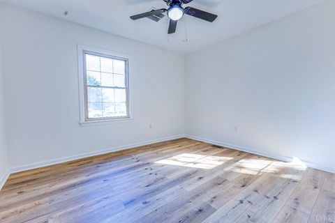 Tiny photo for 285 Morningside Drive, Appomattox, VA 24522 (MLS # 362550)