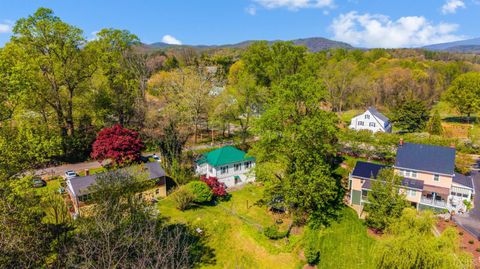 Tiny photo for 113 Garland Avenue, Amherst, VA 24521 (MLS # 365659)