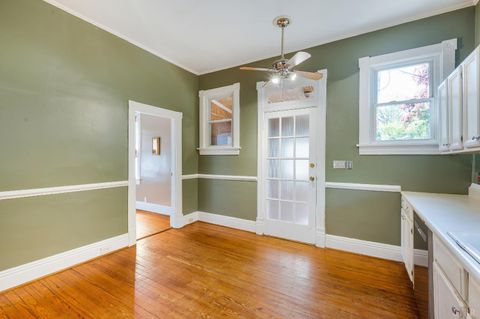 Tiny photo for 113 Garland Avenue, Amherst, VA 24521 (MLS # 365659)