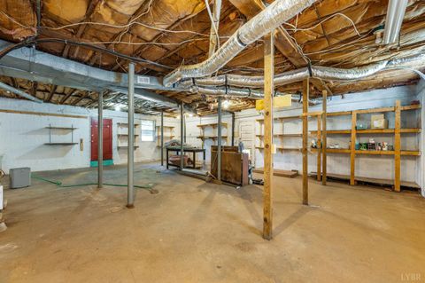 Tiny photo for 113 Garland Avenue, Amherst, VA 24521 (MLS # 365659)